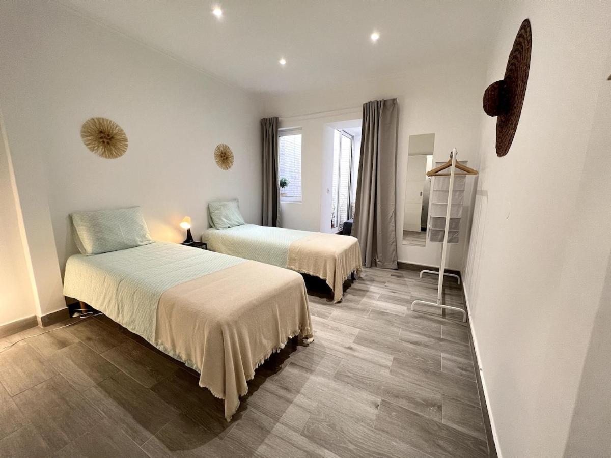 Studios Xl & Xl Plus Кошта-да-Капаріка Екстер'єр фото